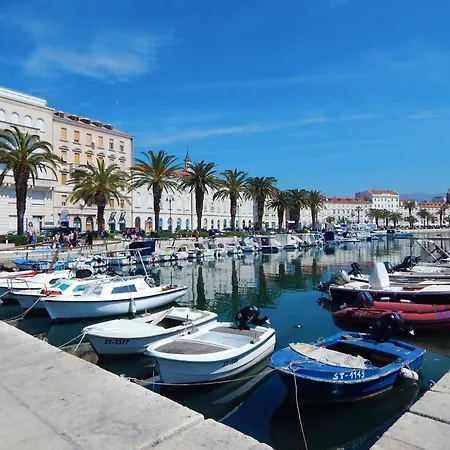 Cesarica Apartman